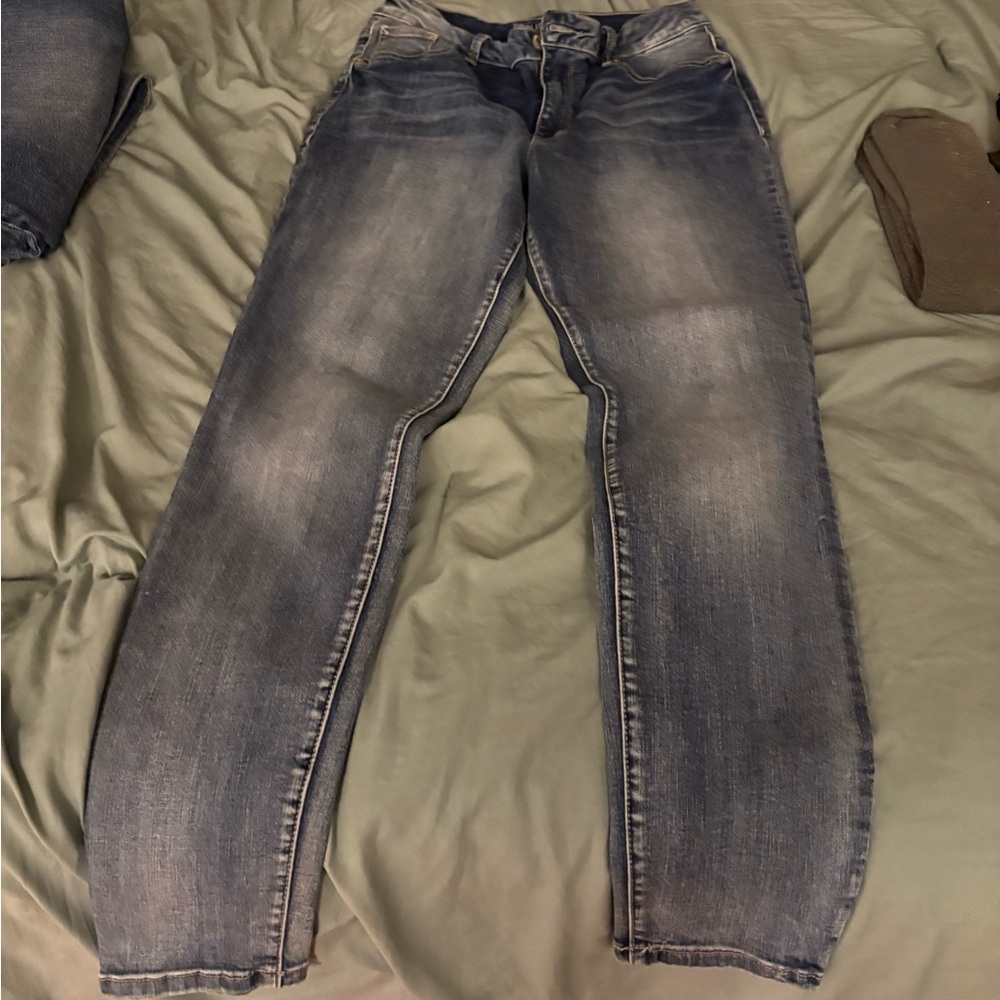 Maurices Women's Skinny Jeans in Faded Blue